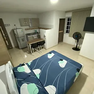 Apartamento Sensacional Aparta Estudio Nuevo En Champagnat, Cali