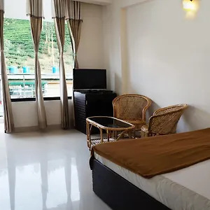 Royal Nest Vandiperiyar